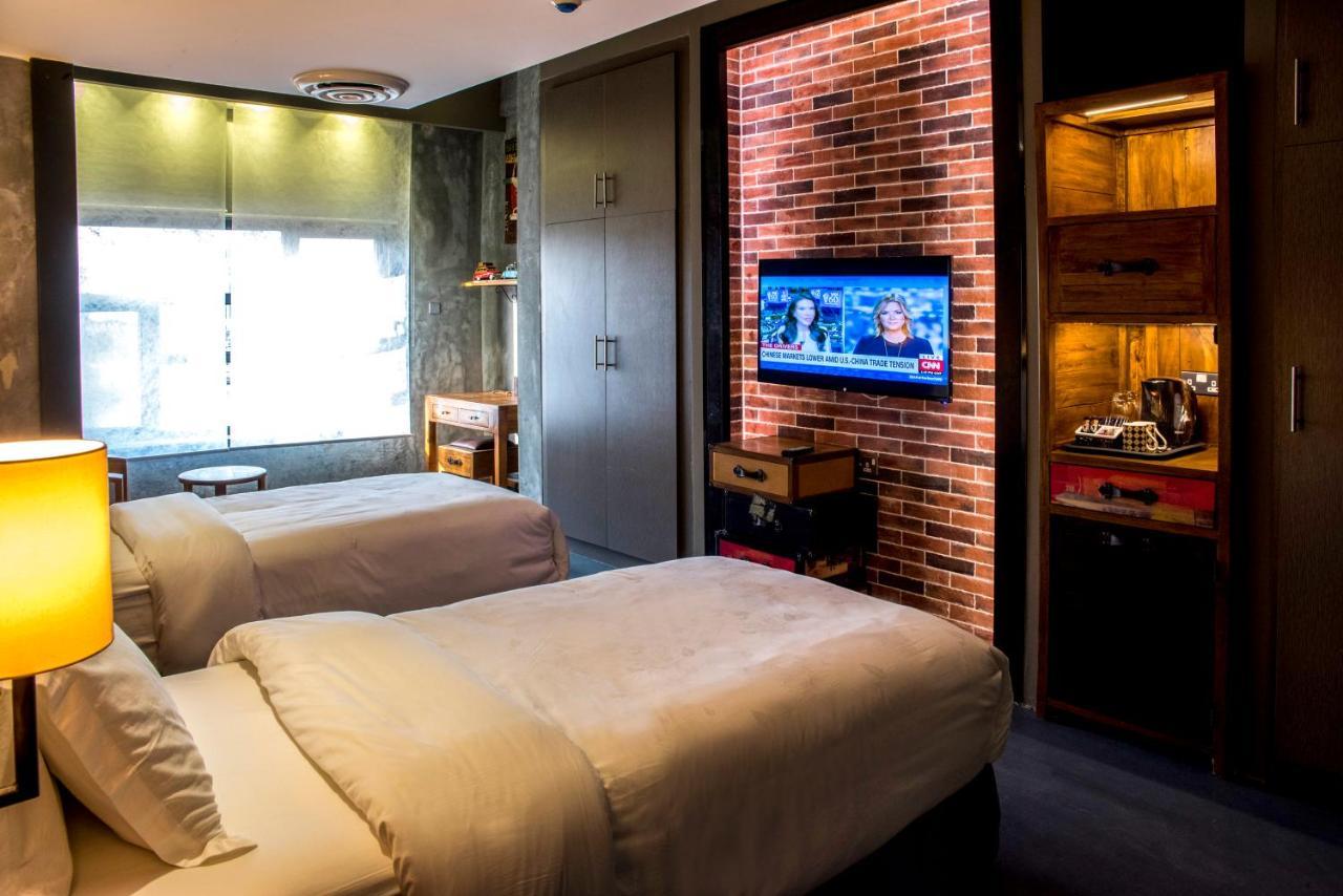 Flowery Holiday Suites Kuwait City Eksteriør billede